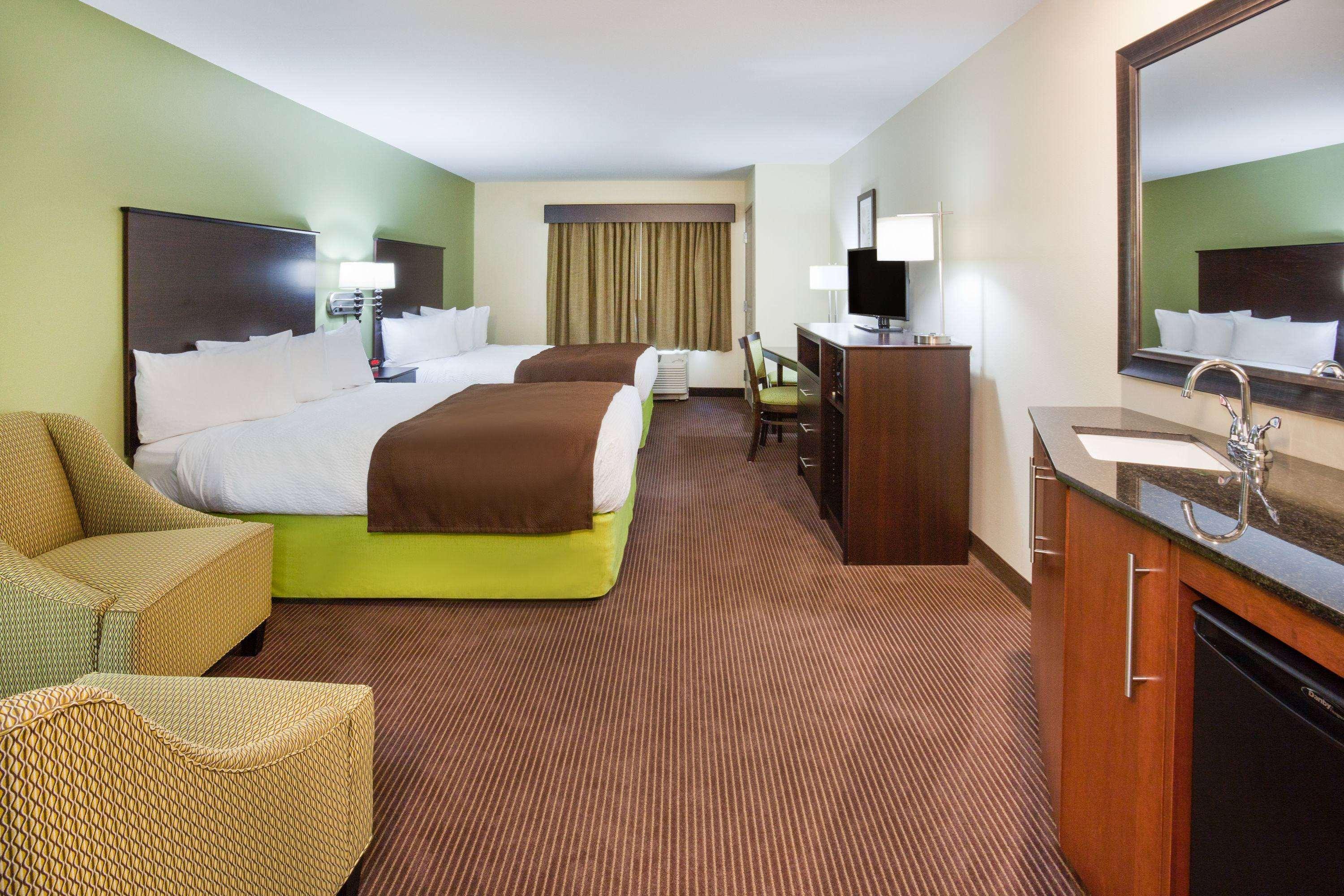Americinn By Wyndham Hartford Sd Bagian luar foto