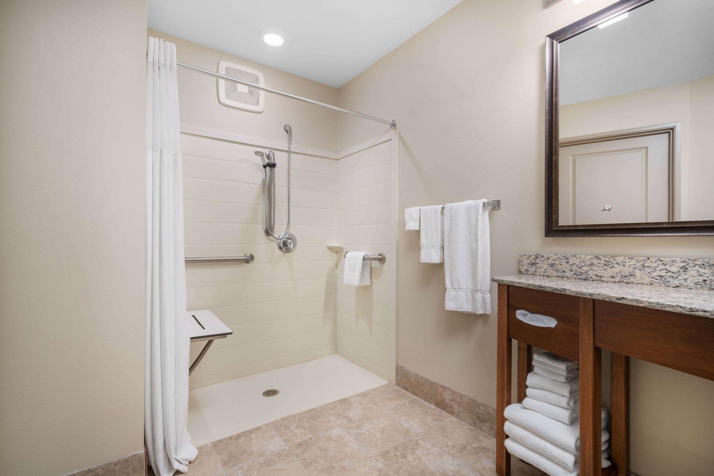 Americinn By Wyndham Hartford Sd Bagian luar foto